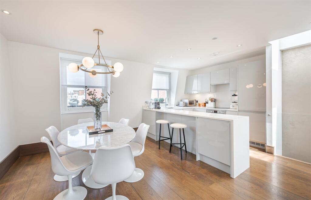 Collingham Place 3_41-9.jpg