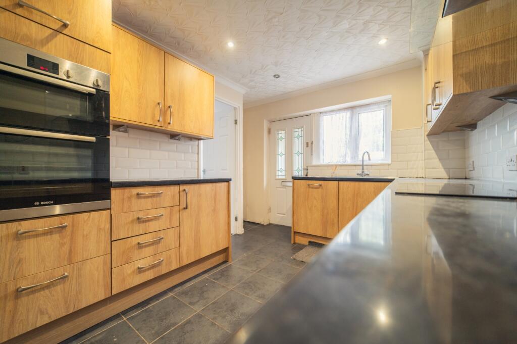 all 02920 454555 to secure your viewing_1