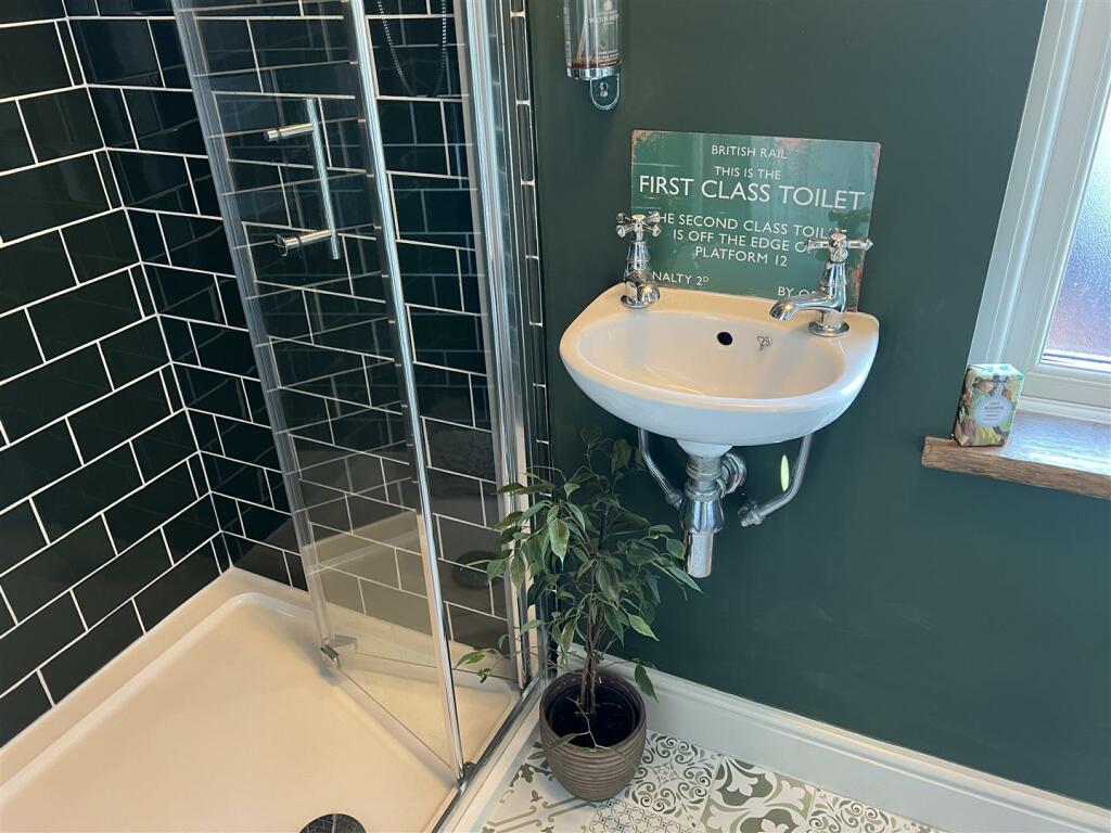 GROUND FLOOR WC