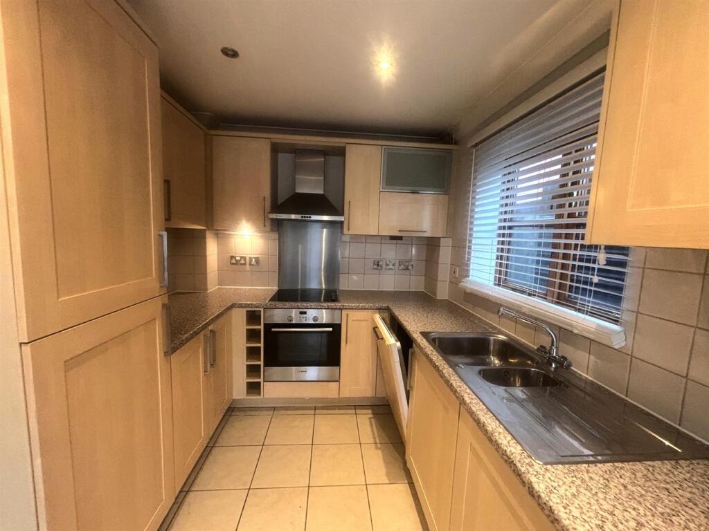 Station kitchen 1.jpg