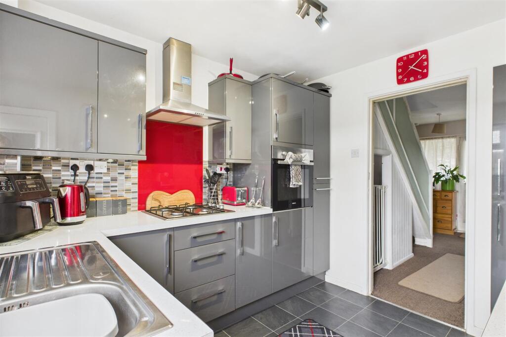 CAM04235G0-PR0084-STILL008 - Copy.jpg