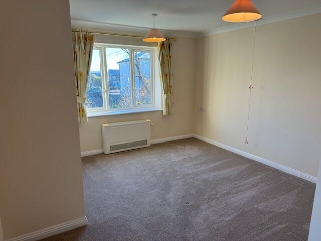 Flat 12