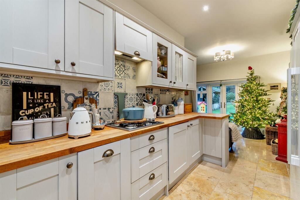 8631598-interior18-800.jpg