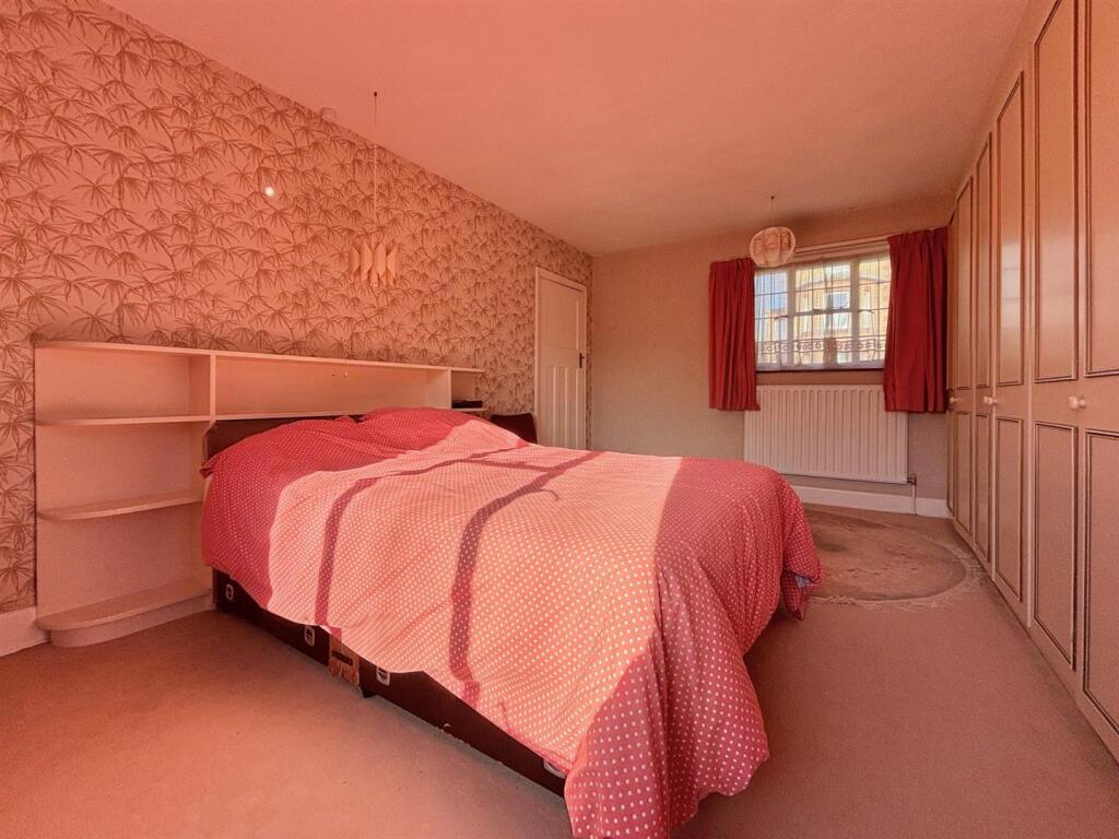 BED1b.jpg