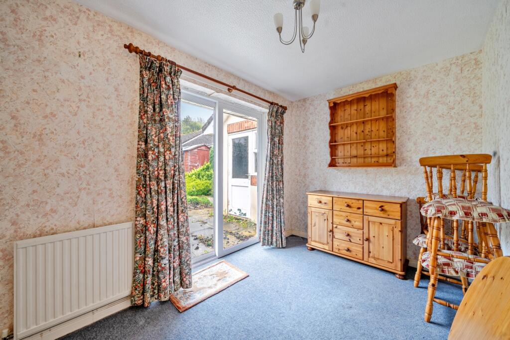 1355650-16-68ca990458feb