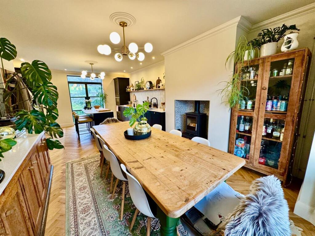 PHOTO-2025-12-15-08-02-15 (9).jpg