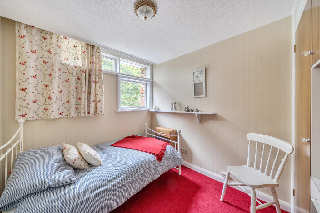 1371998-18-68f8f9...