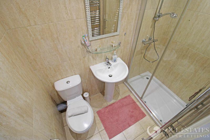Bedroom 3 Ensuite