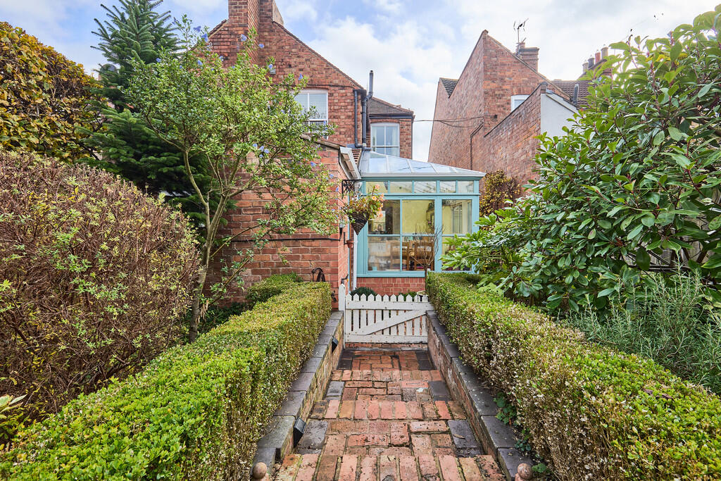 Edward Knight 202...