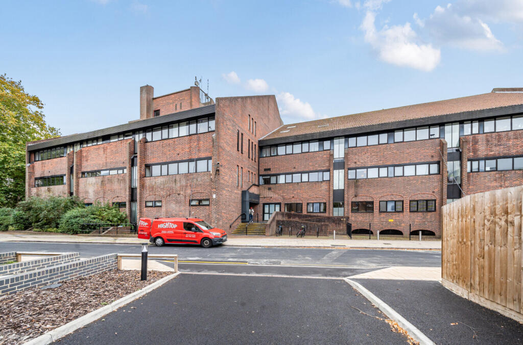 1359780-17-68ee84...