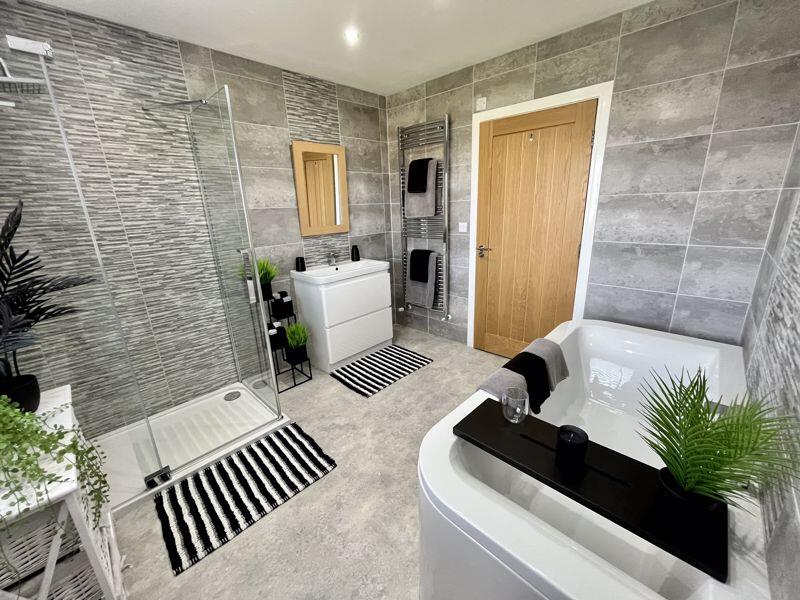 Bath &amp; Shower Room