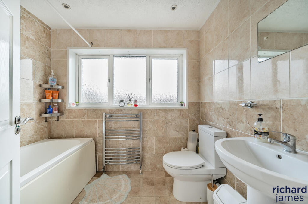 14d950017cd54b939fd0c323f1006eb4