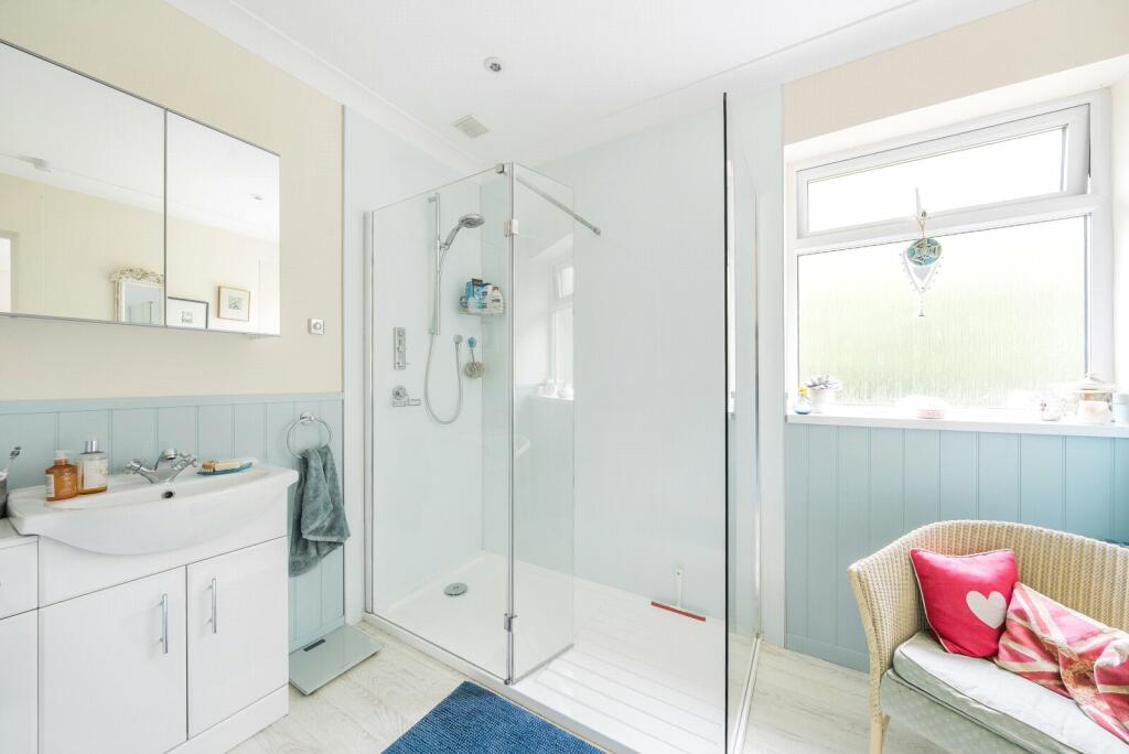 Ensuite Shower