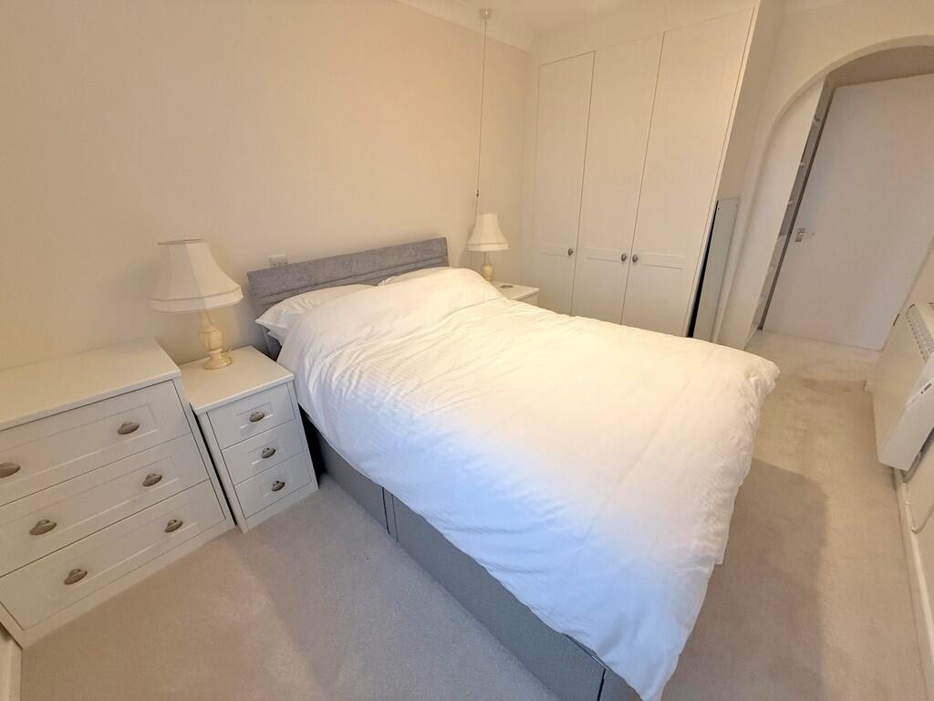 19 Nordsetter Bed...