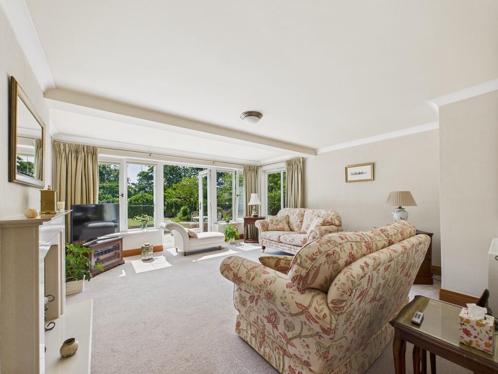 CAM04092G0-PR0079...