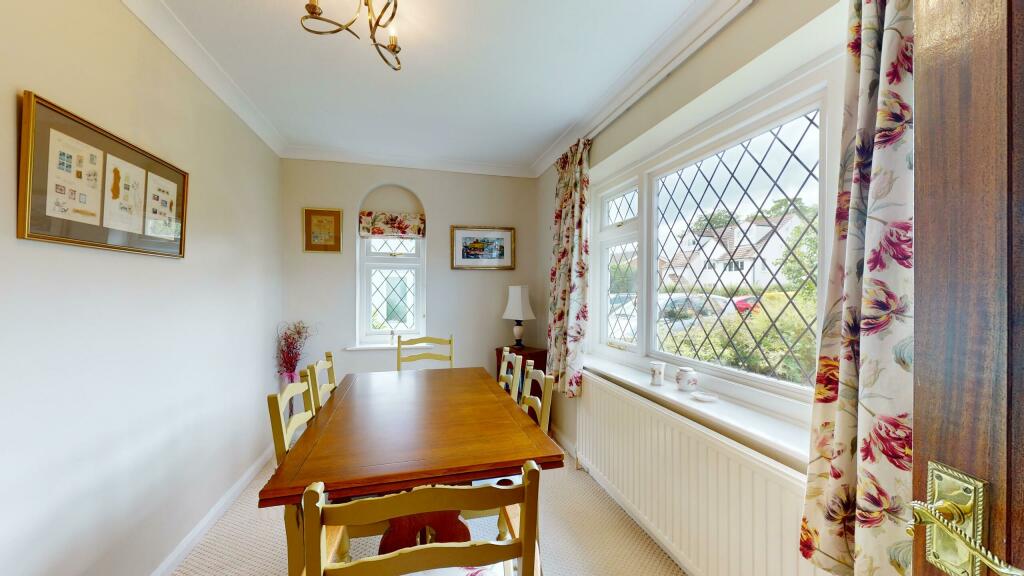12-St-Helens-Gardens-08072024_162917