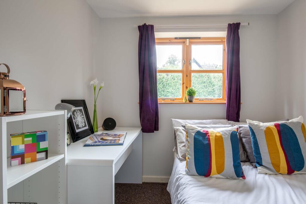 MIDDLETON  COMFORT -