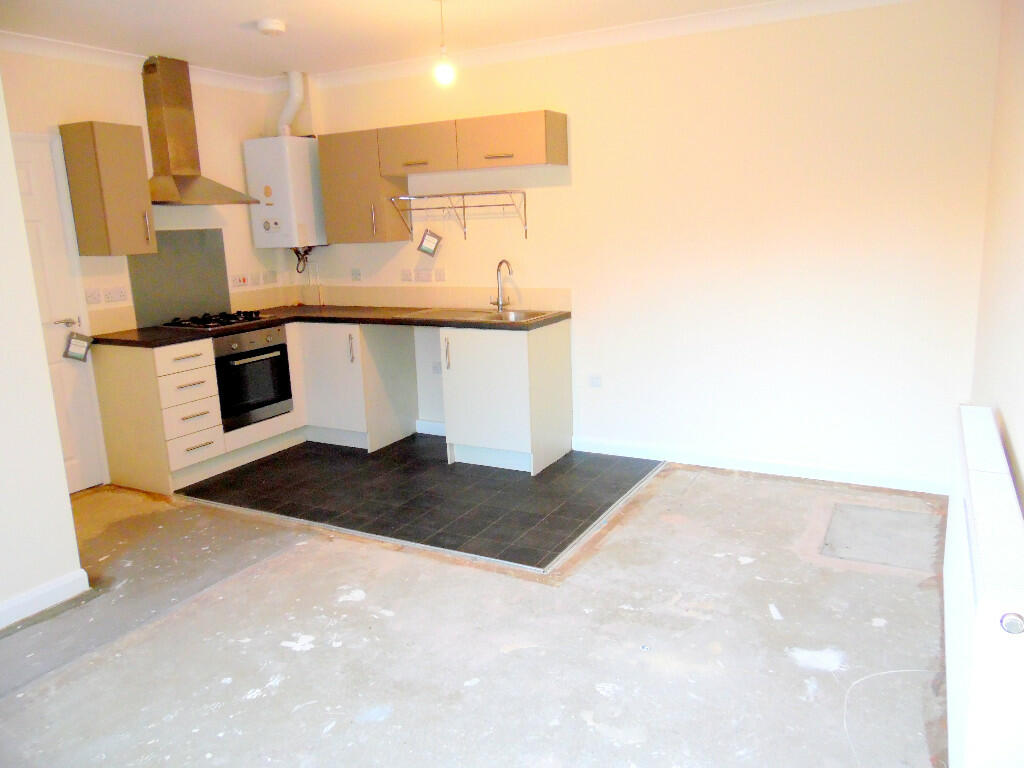 LOUNGE/KITCHEN