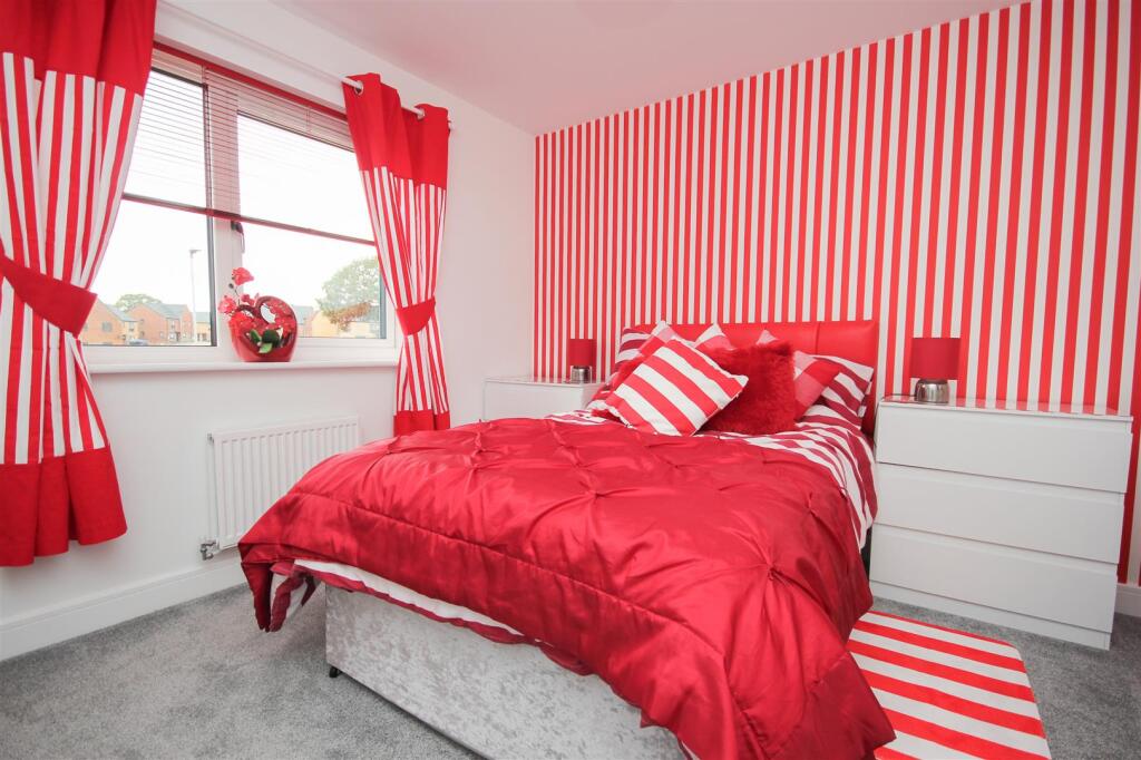 bed 3.JPG