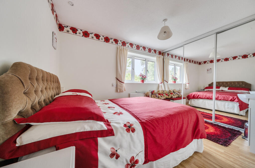 1360690-9-68e6366...