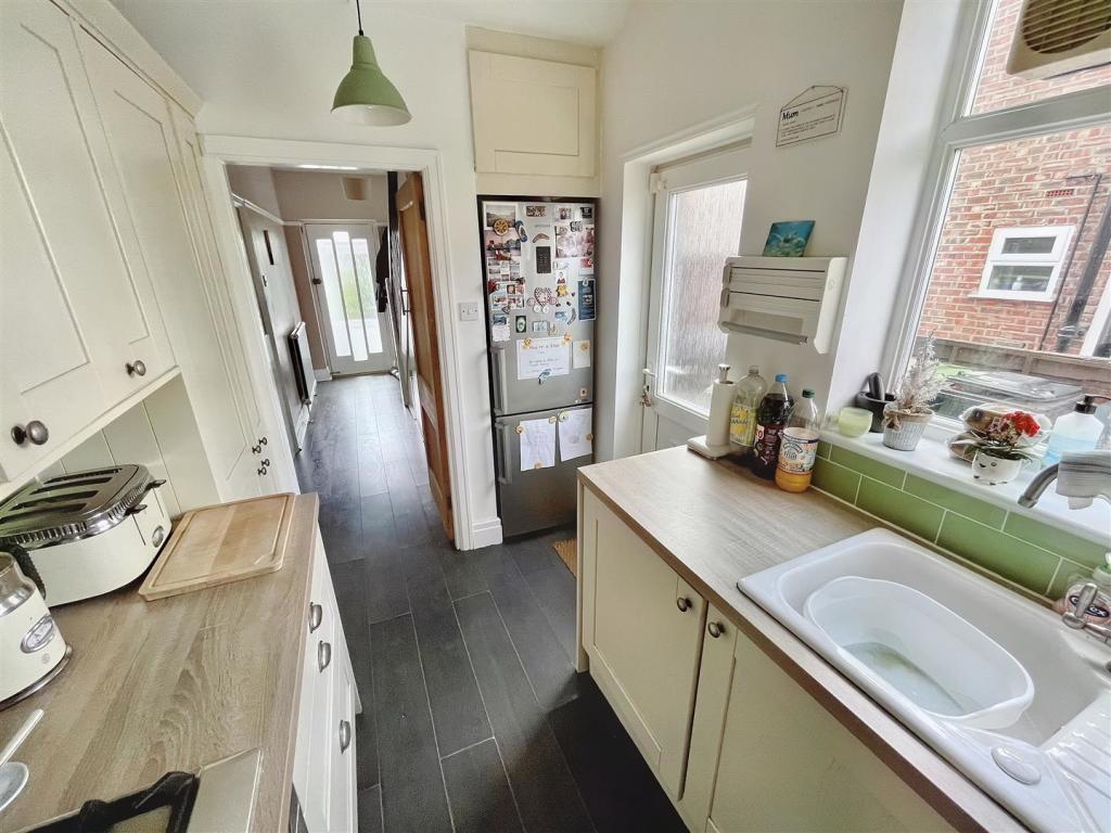 Kitchen Aspect 3.jpg