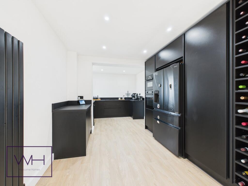 CAM03785G0-PR0211-ST