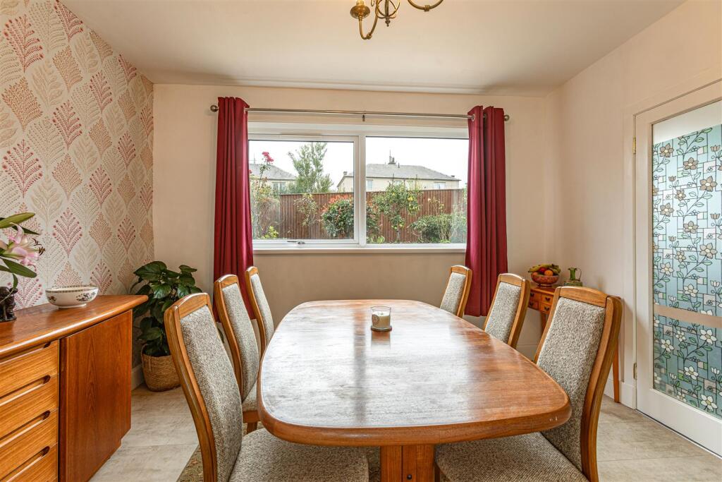 8 Eildon Terrace Newtown St Boswells 15.JPG