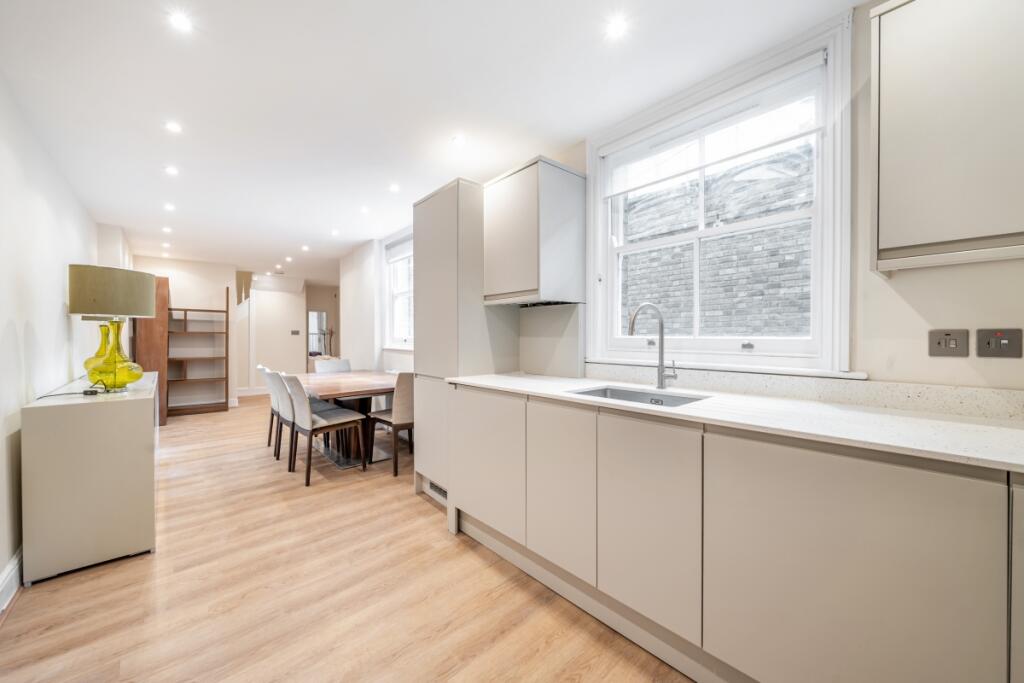 1362851-11-68de65...