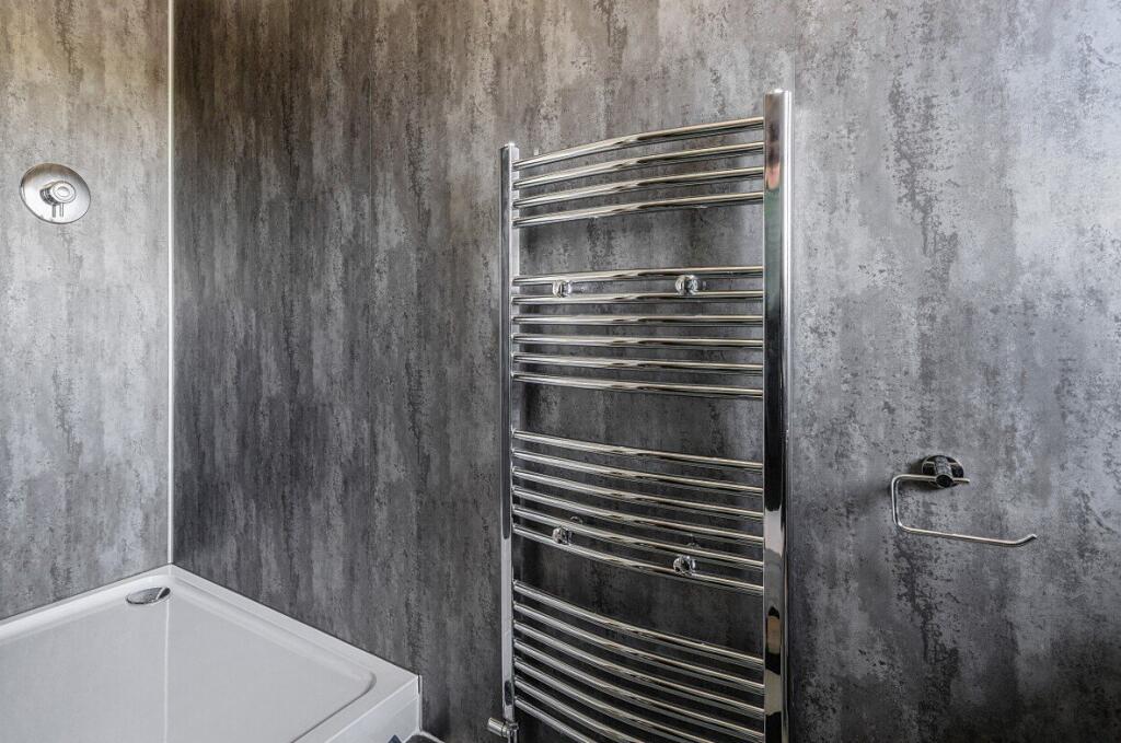 En Suite Shower Room