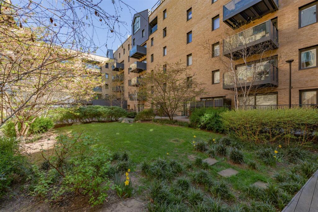 Collendale Road, E17