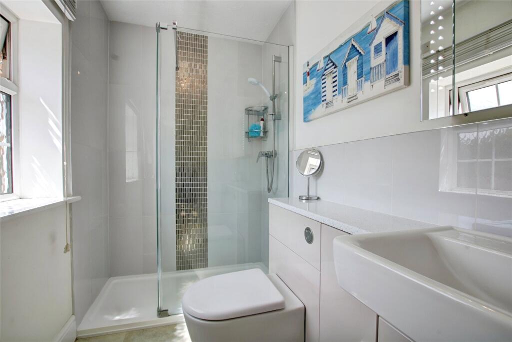 Ensuite