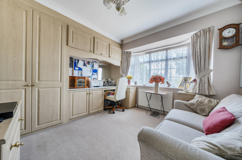 1334730-5-68936b1...