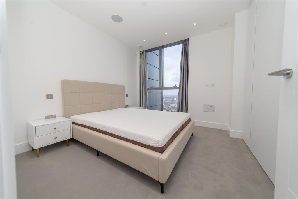 Bedroom 2 .jpg