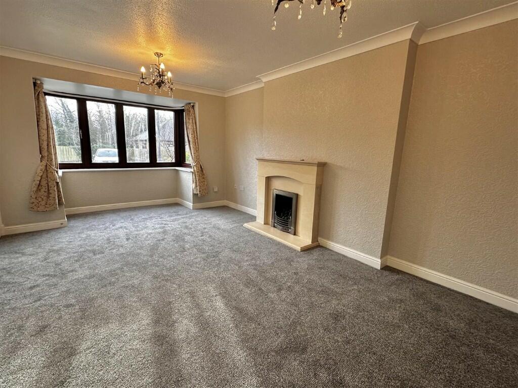 Large Lounge