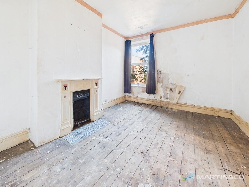 CAM02318G0-PR0559...