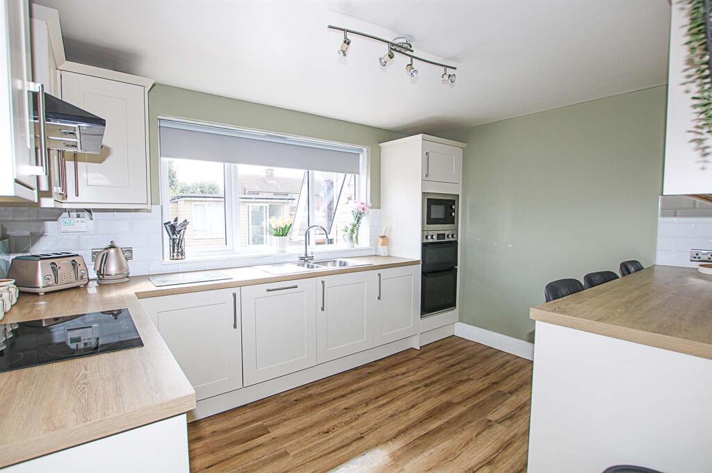 Kitchen-Breakfast Room.jpg