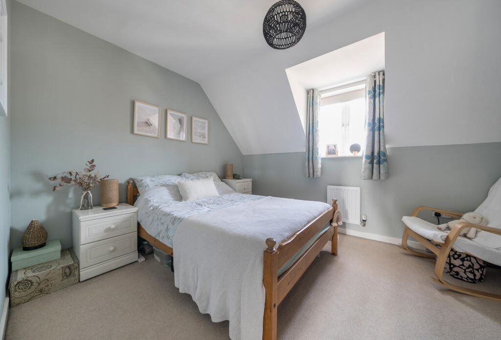 1348318-11-68cd80...