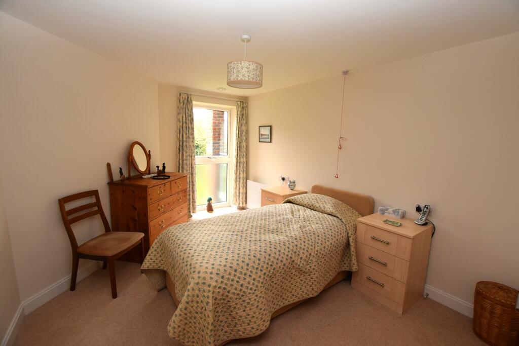 Photo 6