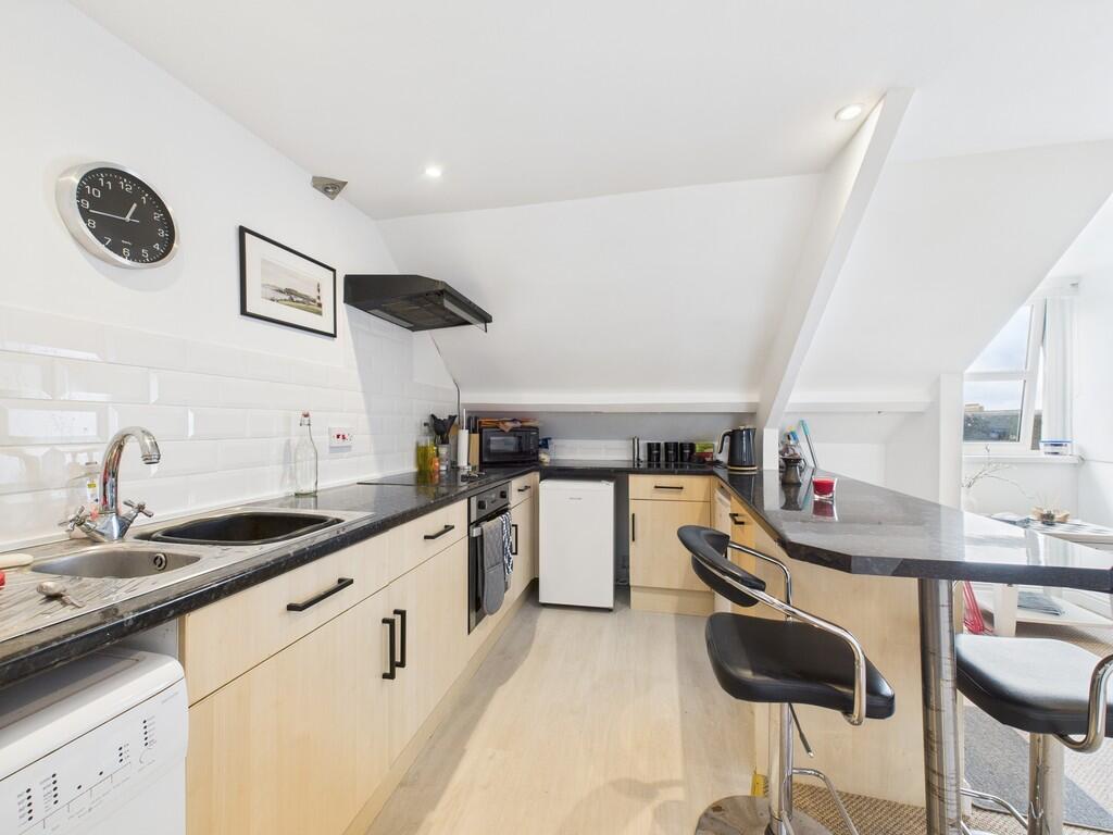 CAM02089G0-PR0559...