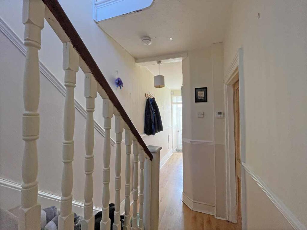 Florence Street 11 Entrance Hall.jpg