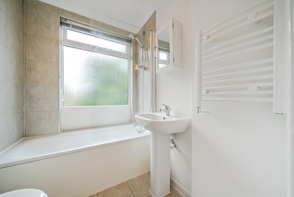 1342755-3-68a4603...