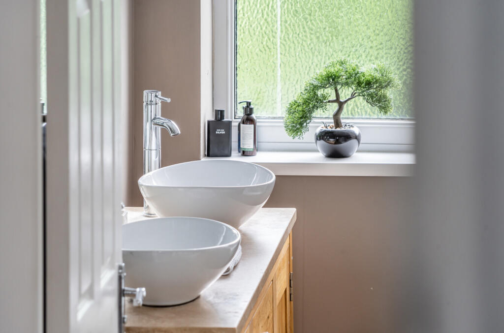 1314987-13-685c37...