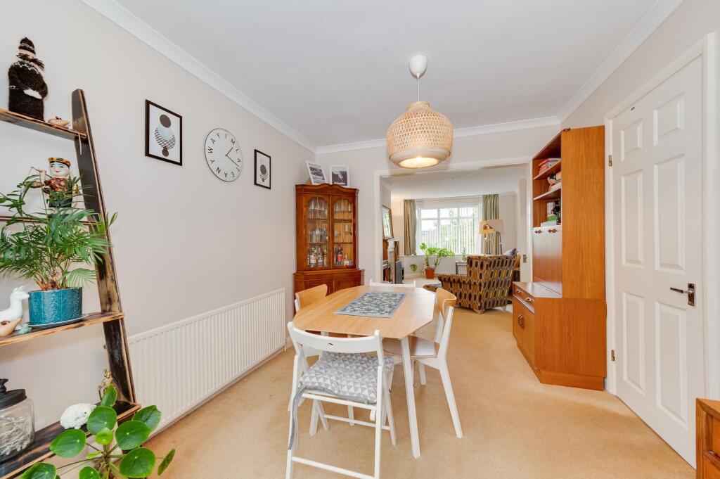 KITCHEN, LIVING ROOM AND DINER