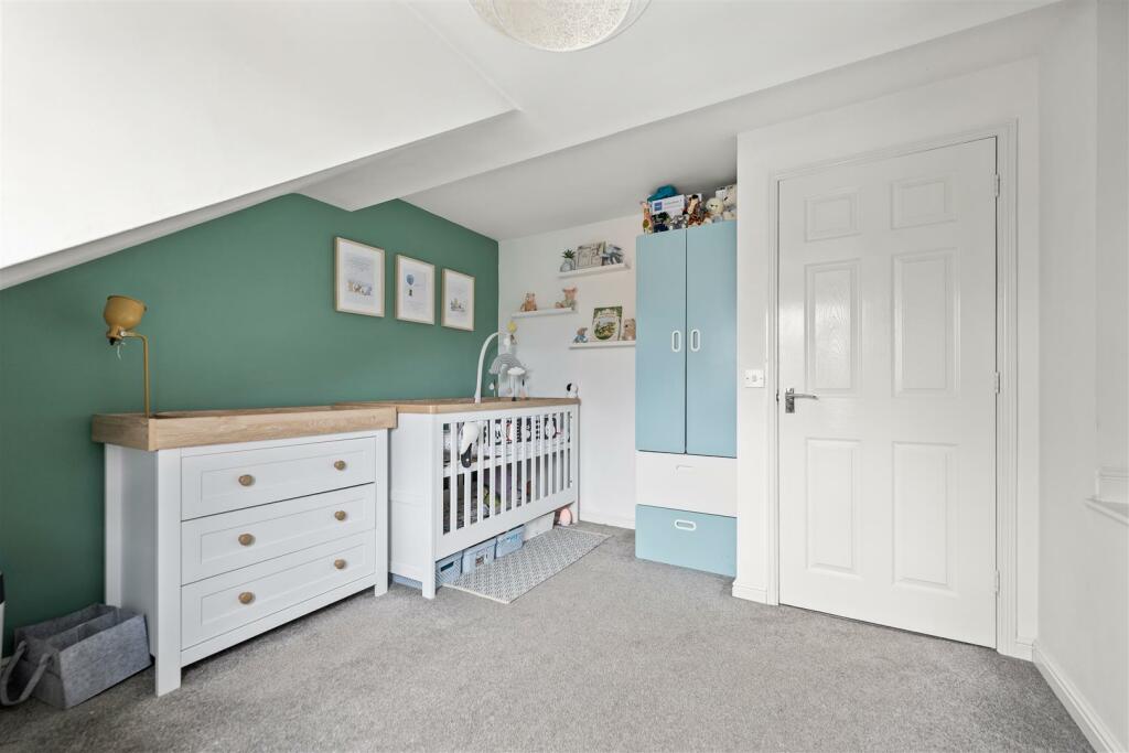 153 Masefield Avenue-11.jpg