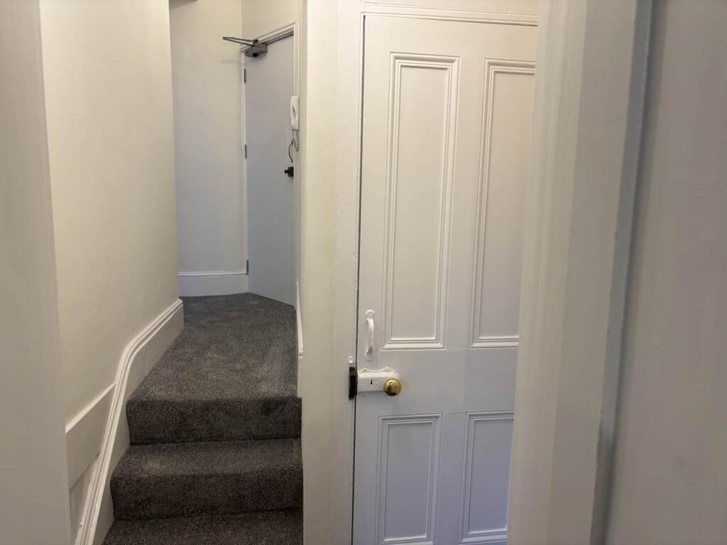 18a Monson Colonnade