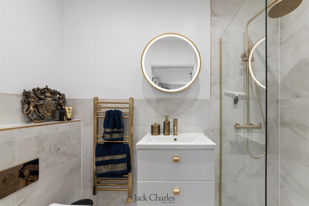 177 Hadlow Road_-19.jpg