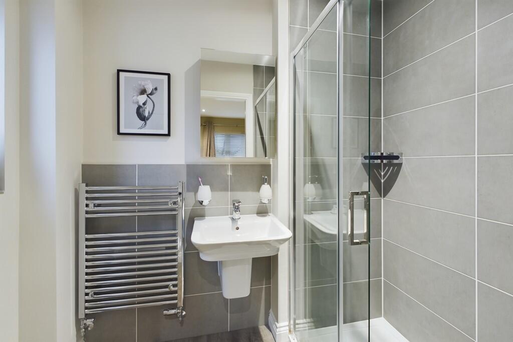 Ensuite Shower Ro...