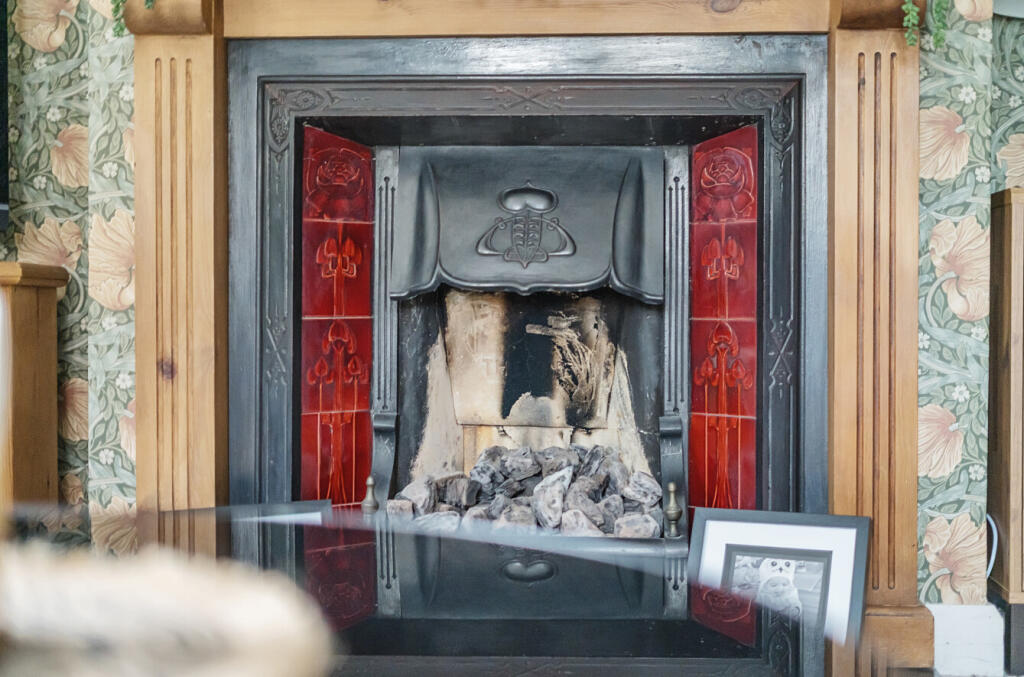 1344022-17-68a5fa...