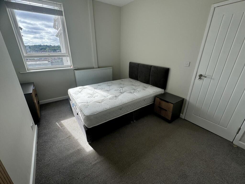 Bedroom 2 @ £750pcm
