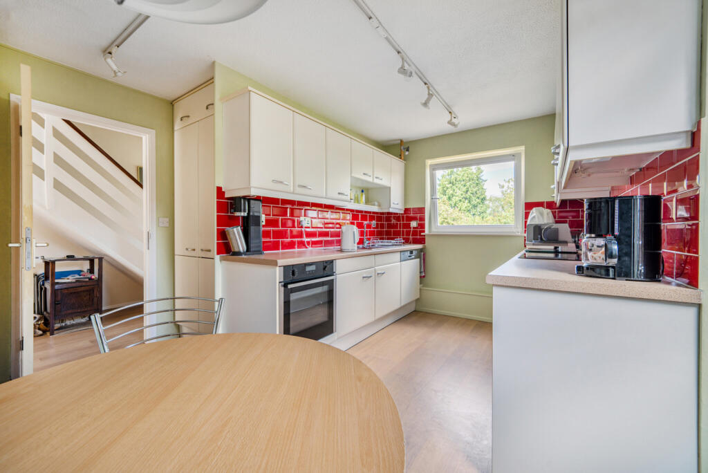 1313396-14-685be4...